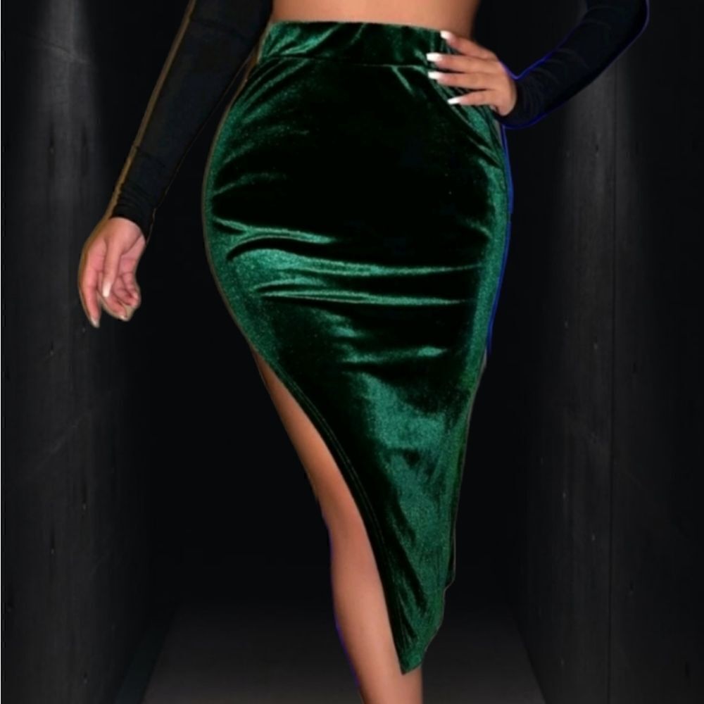 Dark Green Velvet High Waist Split Thigh Skirt Size M(6)